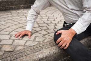 Boise commercial property walkway where a Boise slip and fall attorney helps injury victims recover compensation