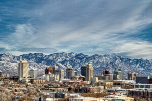 Utah roadway and mountain view where a Utah personal injury attorney helps injury victims recover compensation